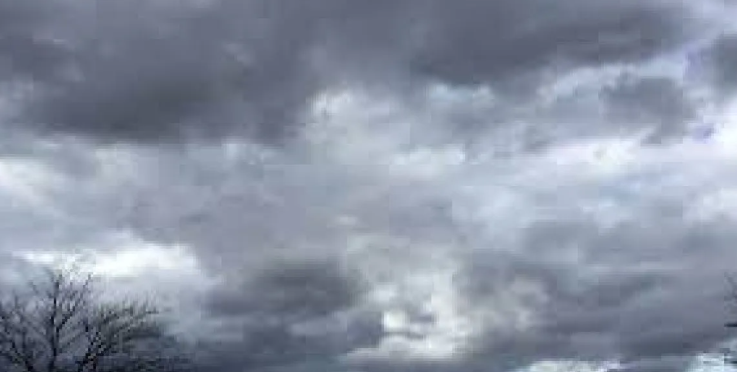 पहाड़ों पर बर्फबारी से दिल्ली समेत यूपी-बिहार में बढ़ेगी ठंड, इन राज्यों में चक्रवाती तूफान का अलर्ट