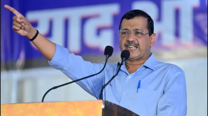 ईरान संकट के चलते रूस से तेल खरीद पर अमेरिकी छूट पर केजरीवाल का हमला, कहा- हर कदम पर झुक रही केंद्र सरकार
